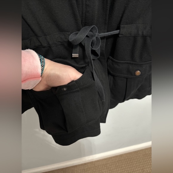 Tommy Bahama Small Petite Black Knit Jacket tie waist with lots of pockets! - Picture 10 of 10